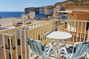 Seaview 2-bedroom Apartment in Xlendi